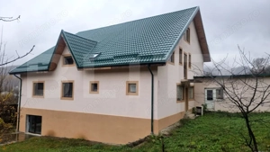 Casă spațioasă – ideală pentru reședință , casă de vacanță sau pensiune