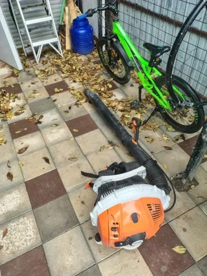 Suflanta frunze si multe alte scule pentru gradina
