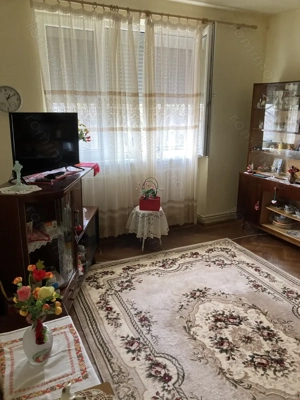 VAND APARTAMENT 2 CAMERE 58000 euro zona ultracentrala