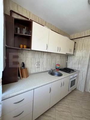 Apartament luminos cu 3 camere Moreni - imagine 14