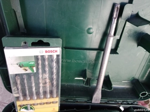 Vând bormașină cu percutie