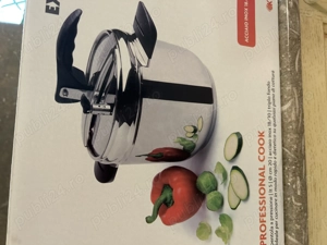 Vand oala de gatit sub presiune noua