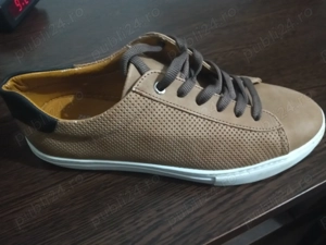 Pantofi sport pt bărbați firma ZARA 