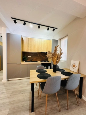 Penthouse cu 3 camere  SUPERB cu scara interioara - Giroc Lidl  - complet mobilat si utilat. - imagine 4