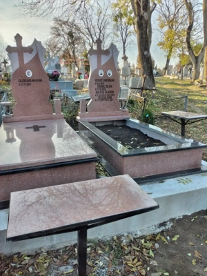 Monumente funerare (cavouri) - imagine 2