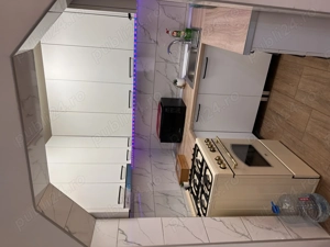 Vand casa la curte comuna