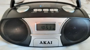 AKAI radio stereo cu USB in cutie