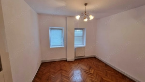 Vând apartament cu 2 camere   64 mp utili, etaj 1, balcon pe colț + boxă înaltă înscrisă în CF