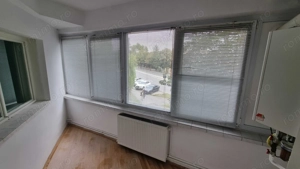 Vând apartament cu 2 camere   64 mp utili, etaj 1, balcon pe colț + boxă înaltă înscrisă în CF - imagine 3