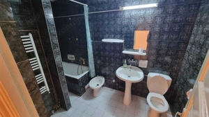 Vând apartament cu 2 camere   64 mp utili, etaj 1, balcon pe colț + boxă înaltă înscrisă în CF - imagine 13