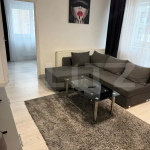 Apartament 3 camere, parcare, zona Vivo