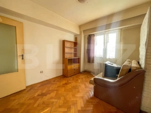 Apartament de 3 camere decomandat, 75 mp, 2 băi, 2 balcoane, etaj intermediar. - imagine 2