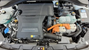 Hyundai Ioniq Hybrid foarte bine intretinut - imagine 3