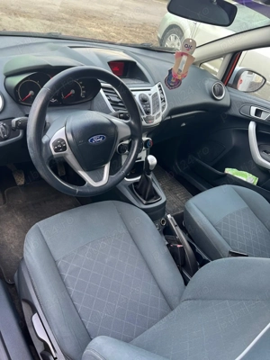 Ford Fiesta  1,6 tdci - imagine 9