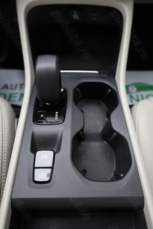 Volvo XC40 T4 RECHARGE Plug-In Hybrid 1.5 Benzina 210CP - imagine 16