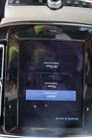 Volvo XC40 T4 RECHARGE Plug-In Hybrid 1.5 Benzina 210CP - imagine 20