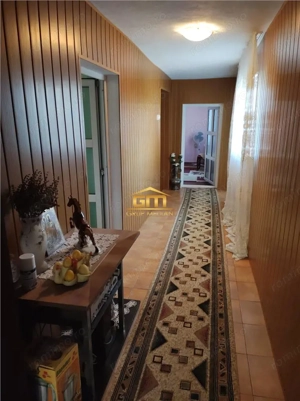 Proprietate deosebită cu două case și teren 5.600 mp, situată in zonă liniștită, Golești - imagine 15