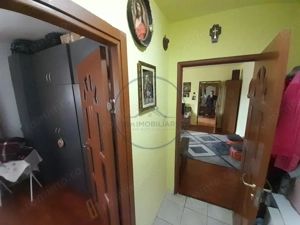 Apartament 3 camere semidecomandat, zona Big - imagine 8