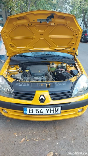 Masina noua - Renault Clio 1.4 cu doar 4000 km - imagine 7