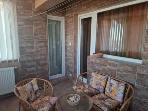 Apartament 4 camere  decomandate cu vedere pe doua parti in Nadlac - imagine 10