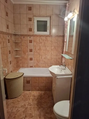 Apartament 4 camere  decomandate cu vedere pe doua parti in Nadlac - imagine 20