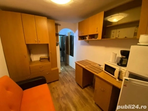 Garsonieră de închiriat -200 Euro-  Zona Dâmbovița