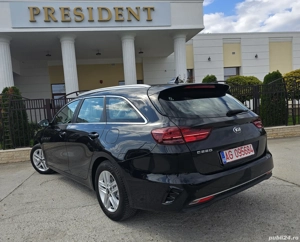 Kia Ceed 2021, navigatie, camera, clima - imagine 8