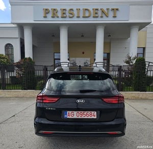 Kia Ceed 2021, navigatie, camera, clima - imagine 5