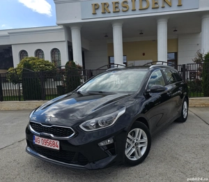 Kia Ceed 2021, navigatie, camera, clima - imagine 3