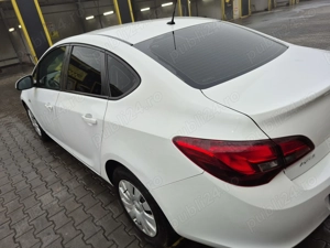Masina opel astra j