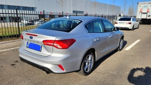 Ford Focus berlina - imagine 8