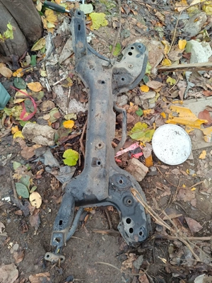 Fiat punto 1,2 benzina, alternator, punte spate, uși, cadru motor, caseta direcție, bord complet, et