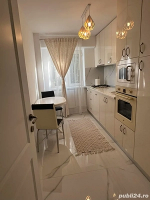 Închiriez apartament 2 camere 