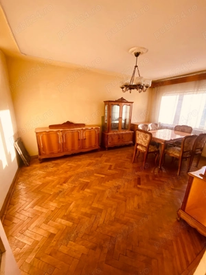 Apartament 3 camere decomandat cu garaj - Lupeni
