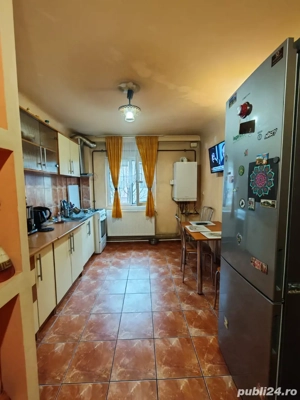 Inchiriez apartament trei camere decomandate - imagine 5