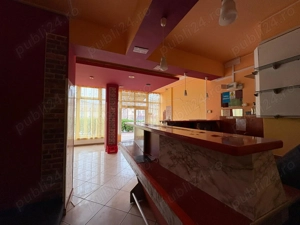 Dau in chirie spatiu comercial in Oradea, zona Rogerius str. I Cantacuzino 75 mp pret 10 Eur mp  - imagine 3