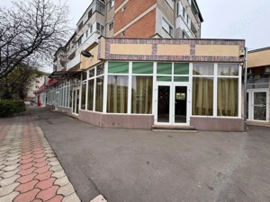Dau in chirie spatiu comercial in Oradea, zona Rogerius str. I Cantacuzino 75 mp pret 10 Eur mp 