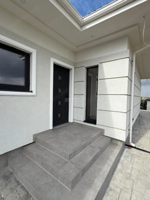 3000 E DISCOUNT - Duplex pe parter 3 camere Mosnita Noua cu Canalizare - imagine 7