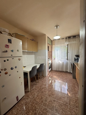 Apartament cu 4 camere, 3 balcoane si boxa proprie pe Calea Aradului - imagine 9
