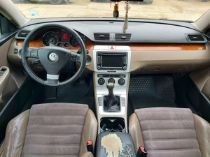 ***PROPRIETAR*Vw Passat*2.0 Diesel*Euro 4*Berlina*Piele Alcantara*Distributie Schimbata*** - imagine 9