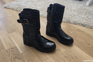 Ghete negre din lac - mărime 37