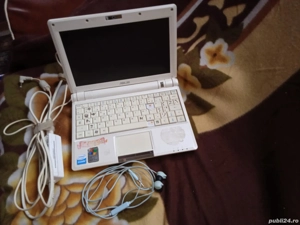  vand laptop asus  cu incarcator  si casti - imagine 2