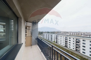 Apartament NOU-3 camere, parcare și boxa- de vânzare în zona Tractorul