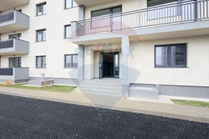 Apartament 3 camere – Tractorul- 73 mp, parcare și boxa