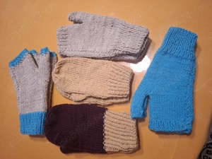 Mănuși tricotate manual  - imagine 2