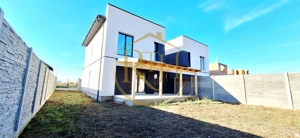 Oferim spre vanzare Case-Duplex cu 4 camere, situate in Giroc, zona buna