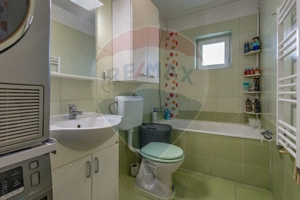 Apartament cu 3 camere de vânzare în zona Dambovita - imagine 7