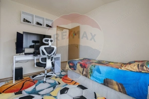 Apartament cu 3 camere de vânzare în zona Dambovita - imagine 10