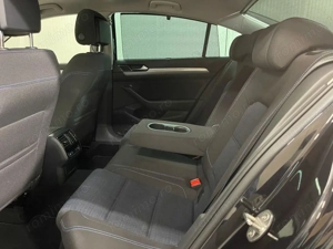 Volkswagen Passat - imagine 13
