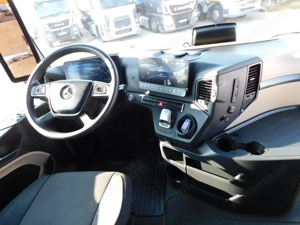 Mercedes Actros - imagine 7